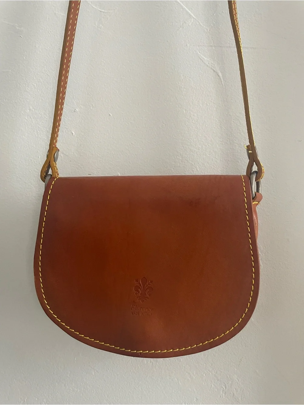 Leather Saddle Crossbody Bag in Chestnut Brown handmade in Italy Florence NWOT